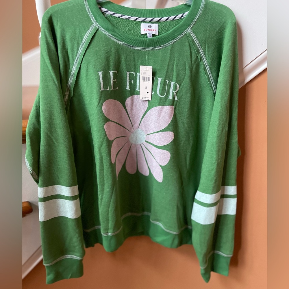 Anthropologie Sundry NWT XS super soft Le Fleur top-rated anthro sweatshirt